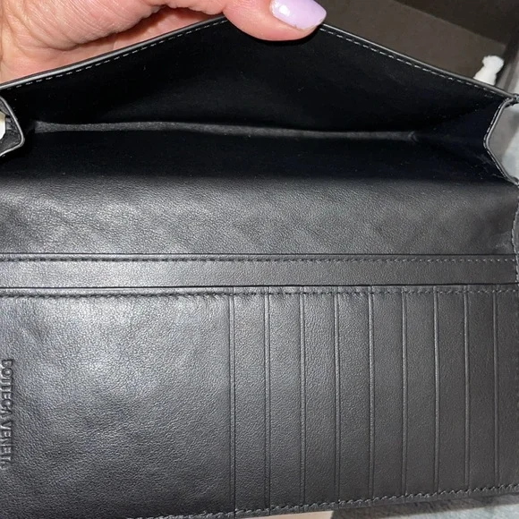 Bottega Veneta slim wallet intrecciato leather gorgeous comes with box n dust Bg - Picture 3 of 10